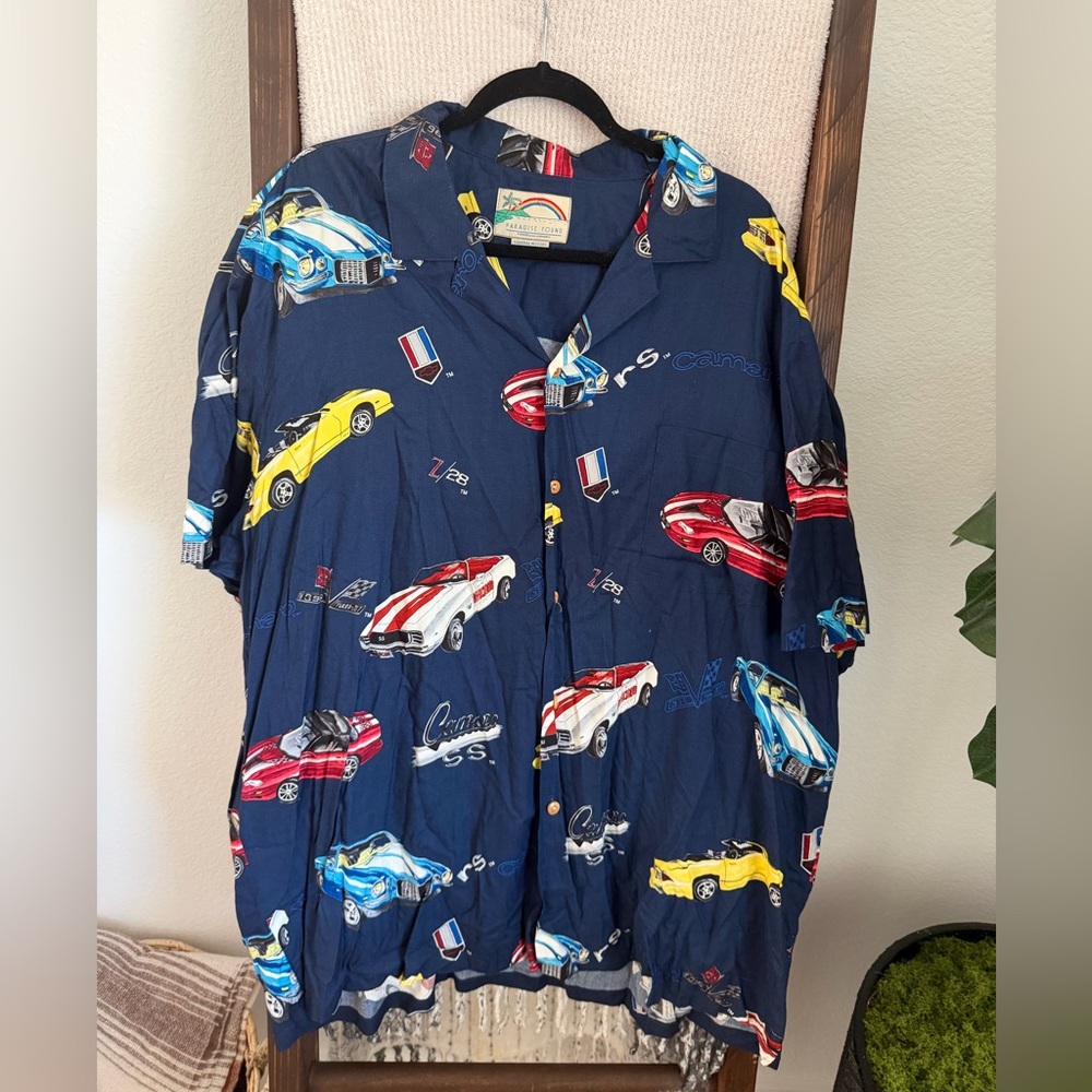 Men’s Navy Paradise Found Vintage Hawaiian Shirt with Vintage Camaro Car Print